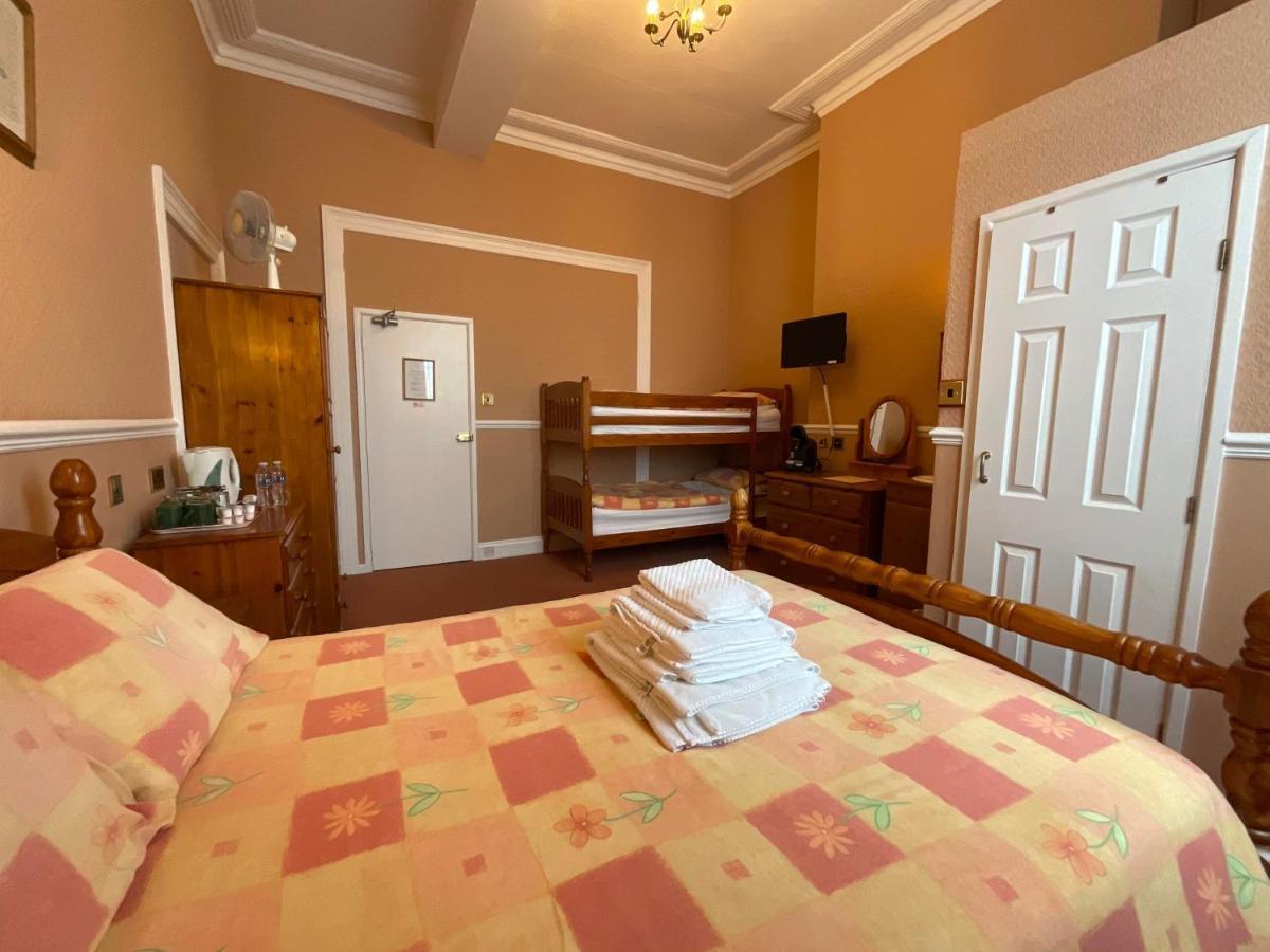 Bed and Breakfast The Langham Уэймут Экстерьер фото