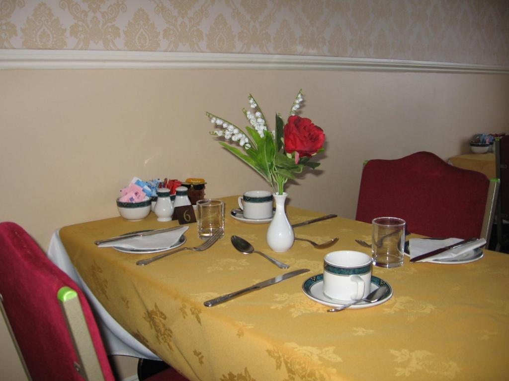 Bed and Breakfast The Langham Уэймут Экстерьер фото